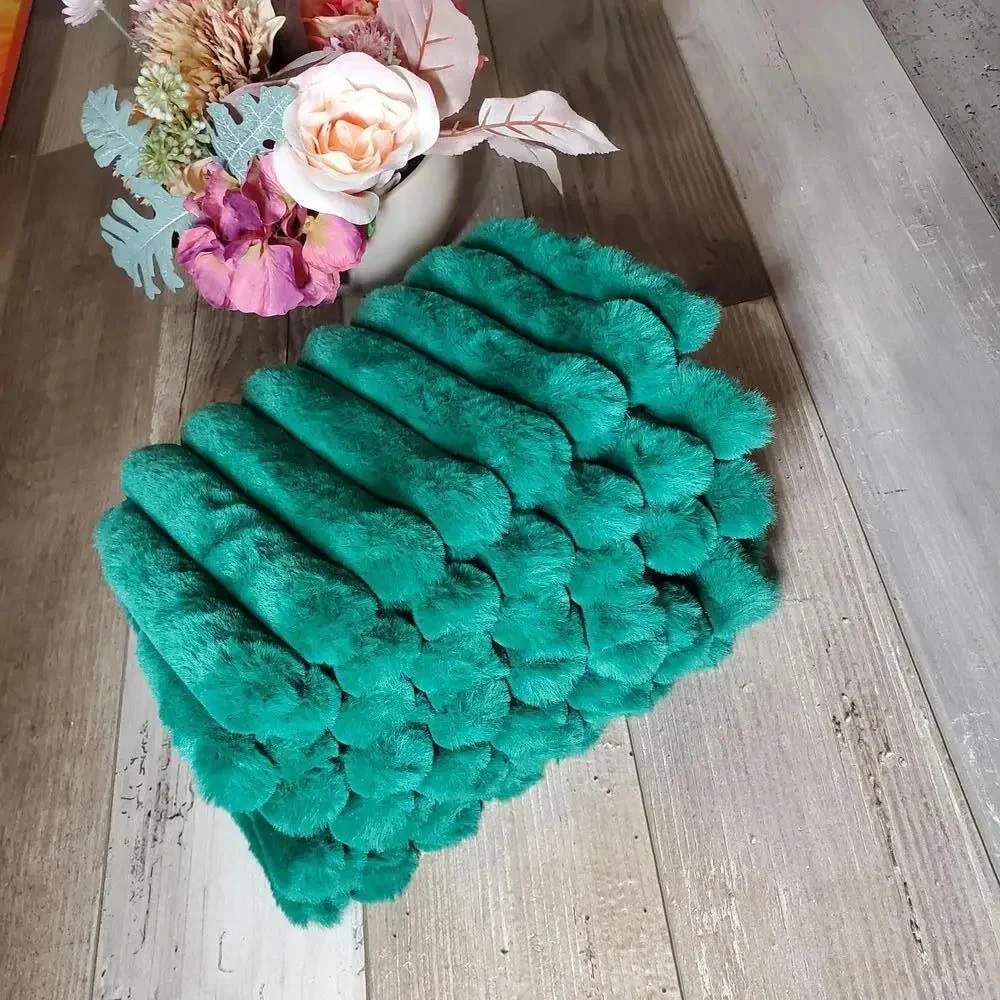 Boutique Brand Super Soft Velvet Decorative Throw Pillow Covers Christmas Green